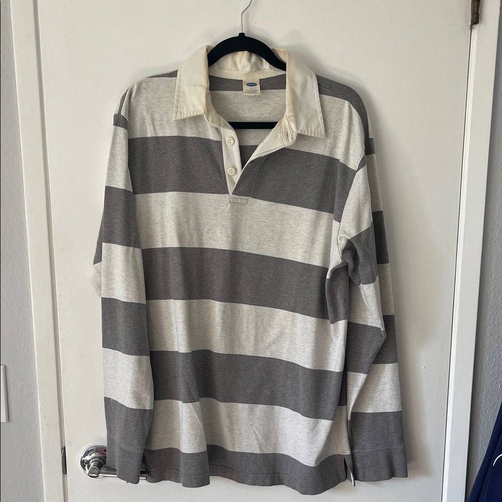 Old Navy Men's Gray and Cream Striped Shirt
